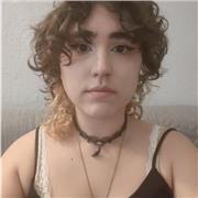 Diplomada en ilustración en escuela Massana.Dispuesta a ir a las casas en Barcelona a enseñar todo tipo de técnicas tradicionales