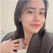 Dynamic international student making English accessible and fun.