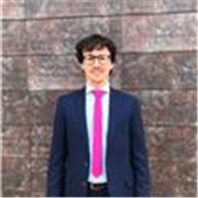 Joven en continuo aprendizaje del mundo de la economía 
