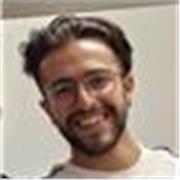 Studente di informatica al primo anno di triennale, impartisce lezioni di Matematica per ragazzi delle elementari, medie e ragazzi del biennio