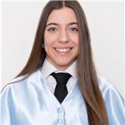 Profesora titulada en el grado de Educación Infantil con la especialidad de Audición y Lenguaje.