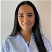 Profesora de Psicología, con máster en psicología general sanitaria, y máster en trastornos de la conducta alimentaria y obesidad. Clases dirigidas a personas de cualquier edad que necesiten refuerzo en este área. 