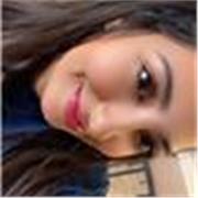 -Français 
-Tunisie 
-diplôme en finance 

