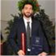 Matteo, 24 anni, laureato in Economia e studente magistrale in Innovazione Digitale, Insegnamento a Roma e online