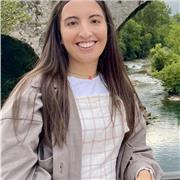 Soy una persona comprometida, trabajadora, agradable y empatía.
Tengo el grado en Educación social y Máster de secundaria