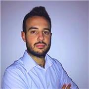 Offro lezioni personalizzate, misurate sulle necessità dei partecipanti, riguardanti soft skills, coaching, orientamento. 