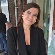 Profesora de Inglés imparte clases hasta 4º de la ESO