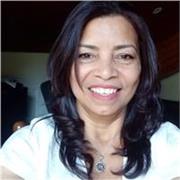 titulada en administración y contabilidad, con pasión por ayudar a los niños y adolescentes en sus tareas escolares 