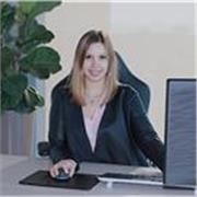 Docente di web design impartisce lezioni in costruzione siti internet e posizionamento sui principali motori di ricerca