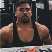Licenciado en máster de nutrición y dietética y curso de entrenar personal en la academia apta vital sport 