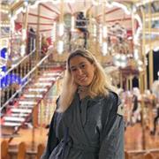 Russian tutor providing lessons to beginners of all ages