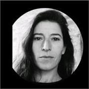 Profesora de antropología para adolescentes y jóvenes