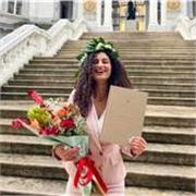 Offro lezioni online personalizzate per studenti di tutte le età. Per informazioni o per prenotare una lezione, contattami.