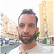 Maestro diplomado con dilatada experiencia en resolución de problemas y procesos matemáticos