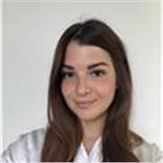 Ciao! Sono Chiara e sono laureata in infermieristica. Offro ripetizioni ed aiuto compiti a ragazzi fino alle superiori. 