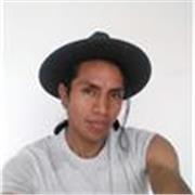 estudiante de artes plásticas, con énfasis en dibujo, escultura y pintura