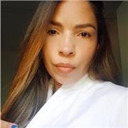 Soy profesora en el área de ciencias, sociales, Geografía e Historia Universal