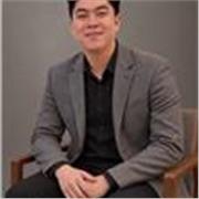 IELTS 8.5 teacher and Academic Director with extensive experience teaching IELTS and Academic English to teenagers and adults.