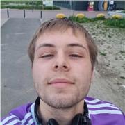 Estudiante de la carrera de economía en el extranjero te da clases de economía