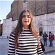 Salve, sono laureata in Lettere Moderne e laureanda in Filologia Moderna. Offro ripetizioni di latino da remoto o in presenza