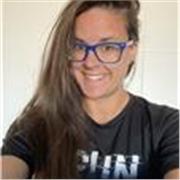 Soy filóloga inglesa que da clases particulares de inglés para todas las edades tanto presenciales como online