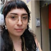 Se hai bisogno di aiuto in storia dell'arte, inglese, lavoro all'uncinetto sono a tua disposizione!