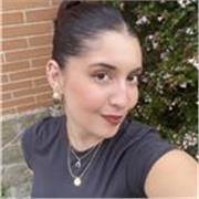 Ingeniera de teleco que imparte clases de matemáticas para niveles de ESO y bachillerato.