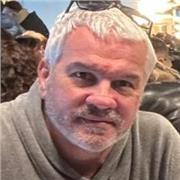 Profesional con una sólida y diversa trayectoria profecional