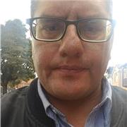 Profesor de cocina internacional y típica Colombiana