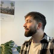 Je peux enseigner le dessin, la couleur et photoshop. Je peux donner cours à toutes tranches d’âges. Pour débutants ou non!