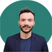 Prof ingénieur et entrepreneur — j'apprends à raisonner, pas seulement à réviser