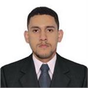 Altamente capacitado en el idioma inglés y con la disponibilidad de enseñar.