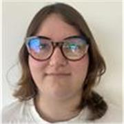 Simple estudiante para ingresar a la universidad que sabe inglés a nivel C1 y puede aportar ayuda a otros.