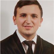 Profesor para impartir en diversas ciencias sociales con titulación en ciencias jurídicas.