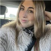 Profesor de primaria apto para todos los niveles.