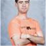 Entrenador personal apto para todo tipo de edades con experiencia trabajando en gimnasio y en clases grupales con la tercera edad