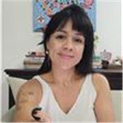 Professora de Língua portuguesa, Literatura e Redação do 5° ao En. Médio