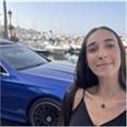 Soy empatica y sociable,  mis clases van dirigidas mayormente a alumnos de primaria aunque podría dar clase a alumnos de la ESO