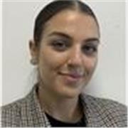 Laureata in Mediazione Linguistica e Culturale, impartisce lezioni di Inglese (comunicazione, scrittura, lettura, e grammatica)