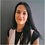 Soy un profesor de ingles. ¡Me especializo en preparación para exámenes de Cambridge A2, B1, B2, C1 y conversación!
