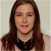 Profesora de primaria apta para todas las asignaturas.
