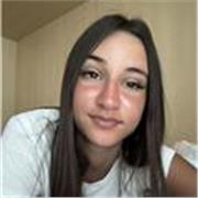 Studentessa di mediazione linguistica disponibile per aiuto compiti per studenti di scuola elementare, media e superiore