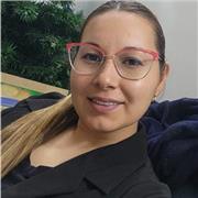 Docente de primera infancia con experiencia en la atención y formación de niños y niñas de 0 a 6 años