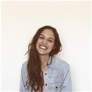 ¡Hola! Soy profesora de español nativo y ayudo especialmente a estudiantes lusoparlantes a hablar español con seguridad.