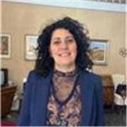 Insegnante di matematica con laurea, offre lezioni online personalizzate per studenti , utilizzando metodi innovativi e pratici.