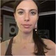 Soy Laura, profesora de soporte de Inglés para niños des de los 5 años hasta la edad adulta de 18 años