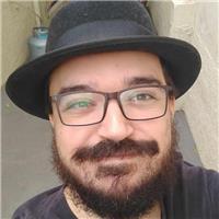 Aula particular de português com professor com 20 anos de experiência e autor de livros