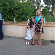 Pedagoga titulada imparte clases de refuerzo para primaria, especialidad alumnos con necesidades educativas