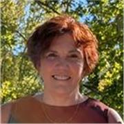 Looking forwards to your first job? Let's find more about what would be a great one for you and how to approach the search