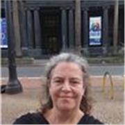 Professora de Português para reforço escolar e preparação para concursos